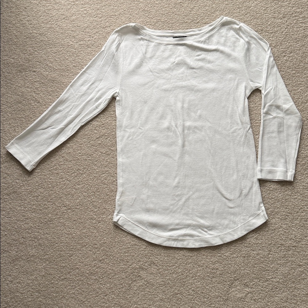 Ann Taylor White Boatneck Fitted Cotton 3/4 Sleeve Shirttail Hem Tee Top Size M